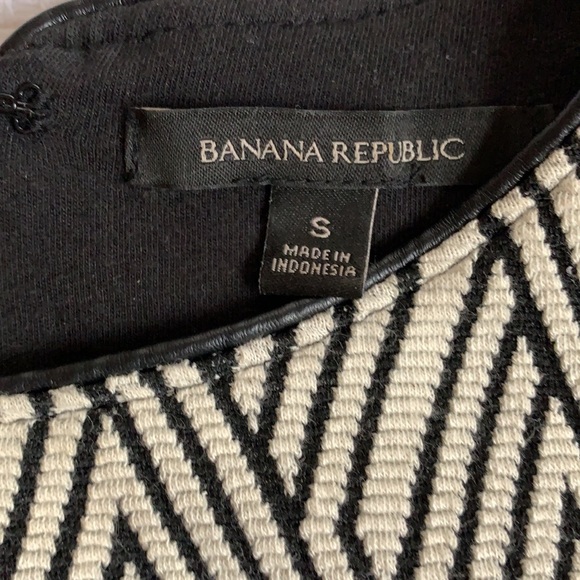 EUC Banana Republic top - Picture 2 of 3